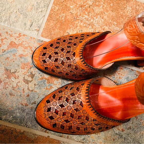 🍊NWOB!!Sassy Super Lady Star Orange Leather Embossed Cutout Heels! - Picture 8 of 14